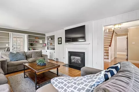 31 Otsego Rd, Worcester, MA 01609 photo 4