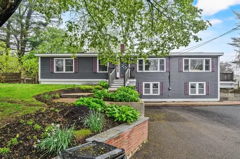 1 2nd St, Amesbury, MA 01913
