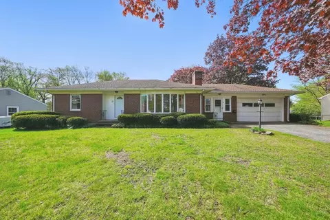 107 Parker St, Agawam, MA 01001