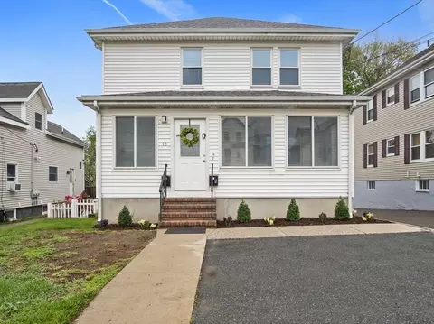 15 Margin St, Peabody, MA 01960