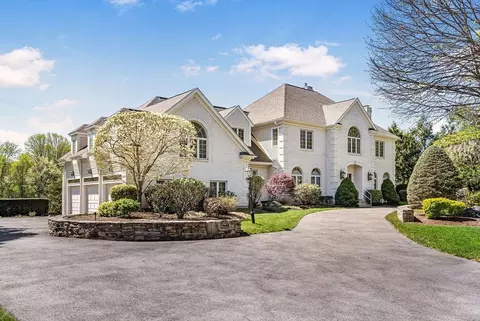 9 Still Meadow Way, Framingham, MA 01702