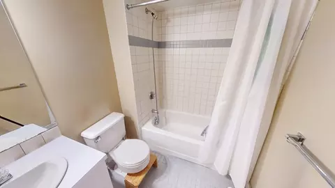 Bath - 149 Beaconsfield #B2, Brookline, MA 02445 photo 1 of 2