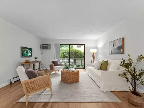 56 Bigelow Ave #15, Watertown, MA 02472