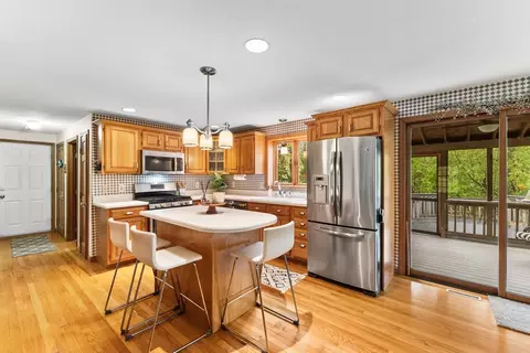 2 Mctee Dr, Norton, MA 02766 photo 4