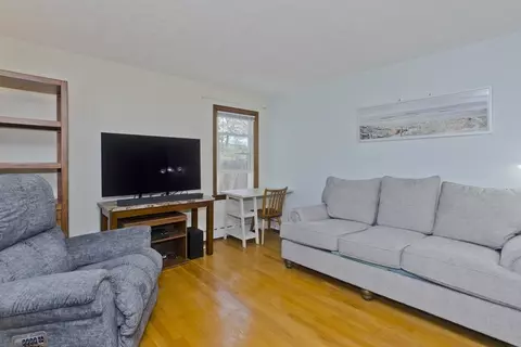 Living - 460 James St, Chicopee, MA 01020 photo 5 of 7