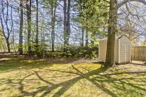 Exterior - 460 James St, Chicopee, MA 01020 photo 7 of 8
