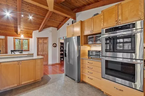 2 Heron View Rd, Acton, MA 01720 photo 3