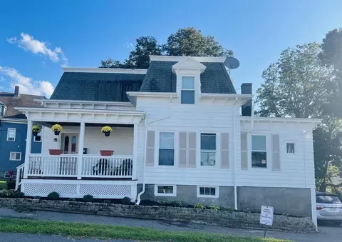 49 Stafford Rd, Fall River, MA 02721