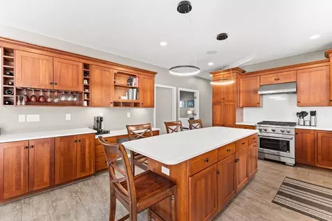 20 Mohawk Rd, Raynham, MA 02767 photo 11