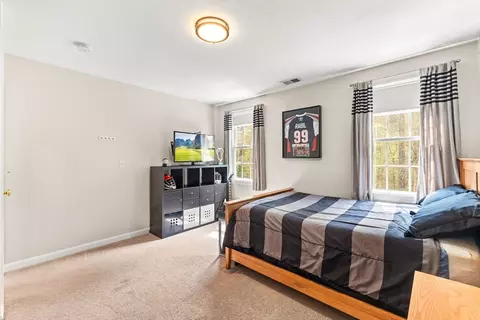 20 Mohawk Rd, Raynham, MA 02767 photo 37