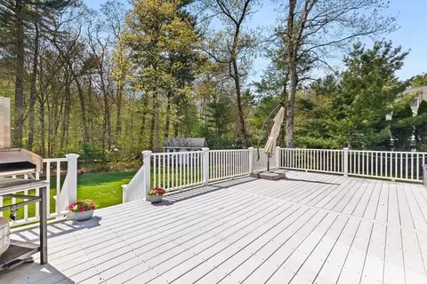 20 Mohawk Rd, Raynham, MA 02767 photo 6