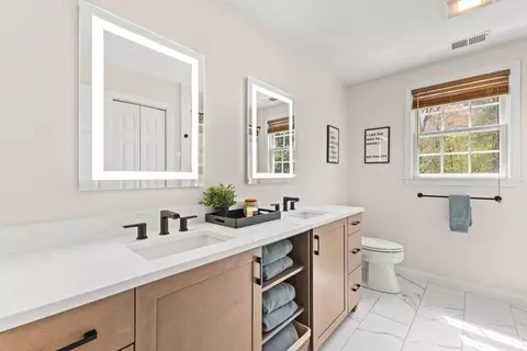 20 Mohawk Rd, Raynham, MA 02767 photo 33