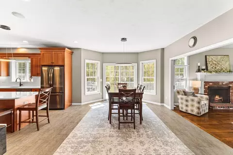 20 Mohawk Rd, Raynham, MA 02767 photo 15