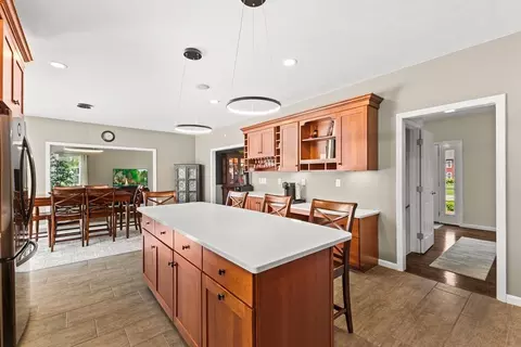 20 Mohawk Rd, Raynham, MA 02767 photo 12