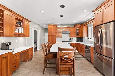 20 Mohawk Rd, Raynham, MA 02767 photo 13