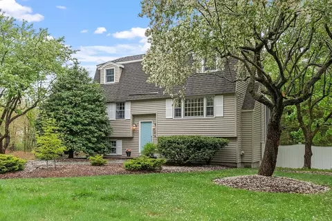176 Chestnut St, Wilmington, MA 01887