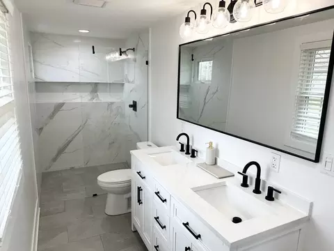 Bath - 237 River Rd, Andover, MA 01810 photo 3 of 4