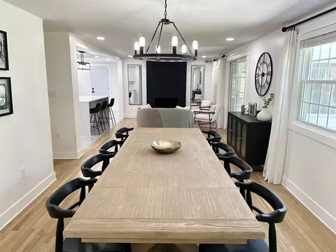 Dining - 237 River Rd, Andover, MA 01810 photo 1 of 2