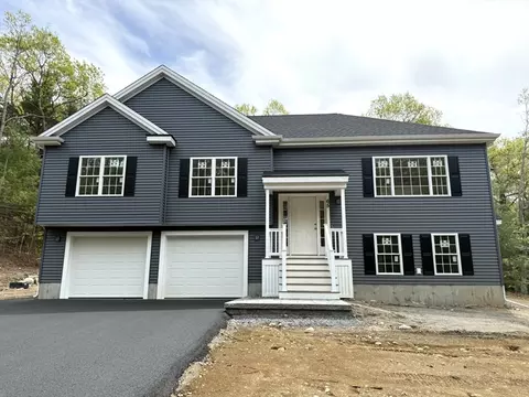 65 Hillside Dr, Taunton, MA 02780