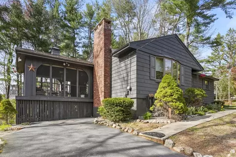 81 Elm St, North Reading, MA 01864