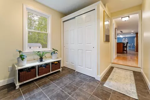 25 Wood Dr, Mendon, MA 01756 photo 18
