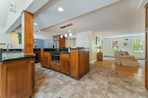 25 Wood Dr, Mendon, MA 01756 photo 10
