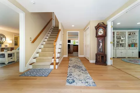 25 Wood Dr, Mendon, MA 01756 photo 4