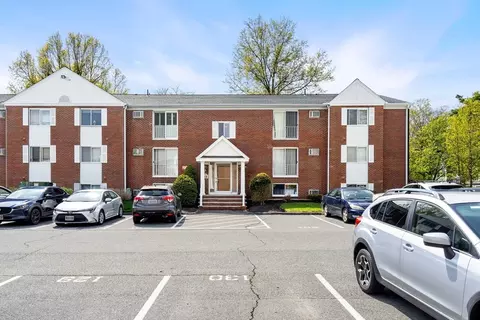23 Clarks Rd #104, Amesbury, MA 01913