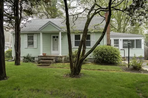 56 Pownal St, Marshfield, MA 02050