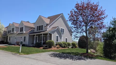 53 Baldwin Rd #201, Billerica, MA 01821