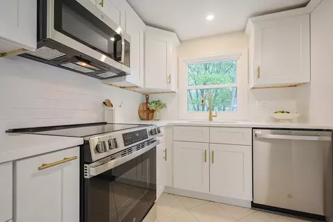 497 Massasoit Rd, Worcester, MA 01604 photo 9