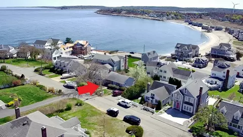 34 Crescent Ave, Scituate, MA 02066