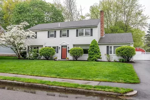 14 Wedgewood Rd, Natick, MA 01760