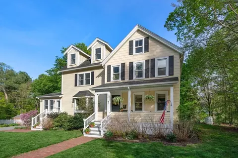 7 Matthew Ct, Natick, MA 01760