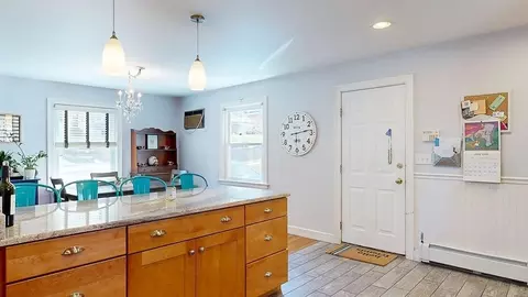 6 Zenith Dr, Worcester, MA 01602 photo 8