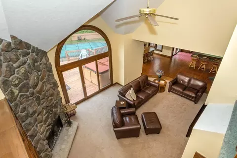 45 Strawberry Ln, Canton, MA 02021 photo 17