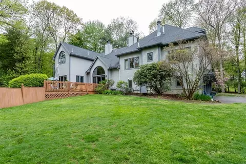 45 Strawberry Ln, Canton, MA 02021 photo 30