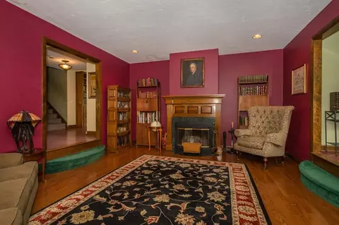 45 Strawberry Ln, Canton, MA 02021 photo 6