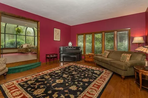 45 Strawberry Ln, Canton, MA 02021 photo 5