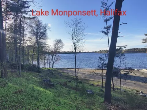 71 Annawon Dr, Halifax, MA 02338
