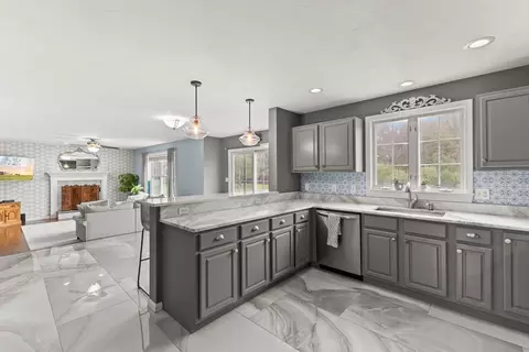 42 Britton St, Raynham, MA 02767 photo 23