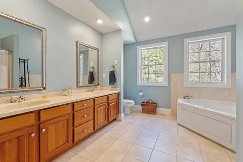 18 Danforth Ln, Bolton, MA 01740 photo 18