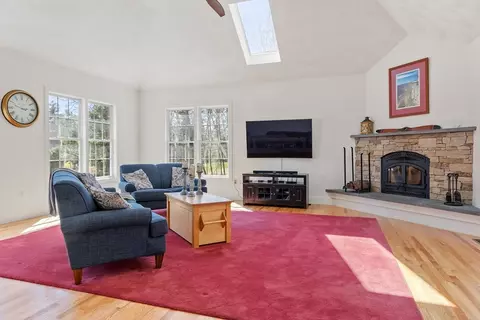 18 Danforth Ln, Bolton, MA 01740 photo 7