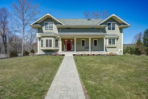 333 Brush Hill Rd #Z2, Milton, MA 02186