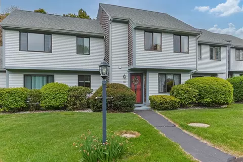146 Crescent Ln #146, Brewster, MA 02631