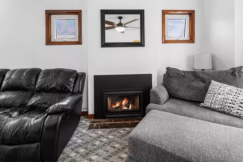 51 Cherry St, Fairhaven, MA 02719 photo 9