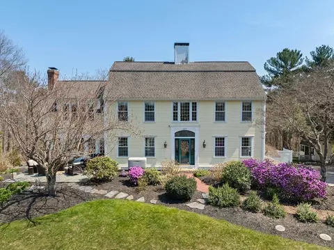 47 Arrowhead Rd, Marshfield, MA 02050