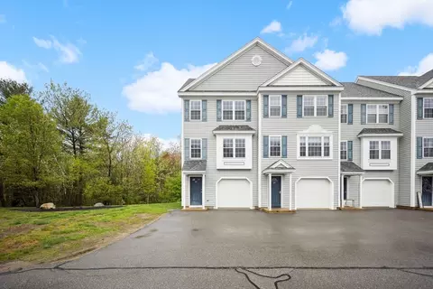 32 Bandon Cir #32, Westford, MA 01886