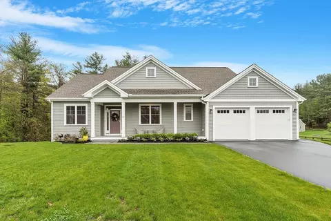 17 Craftsman Ln #17, Nashua, NH 03062