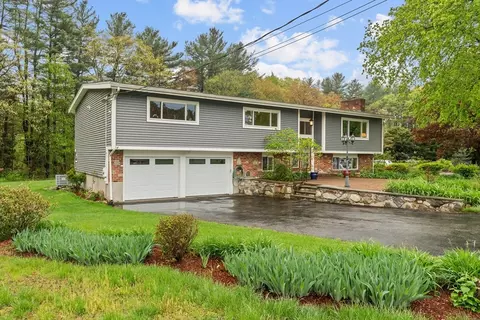 17 Thomas Dr, Framingham, MA 01701